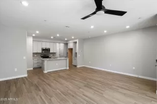 Photo #3: 6861156 Listing 