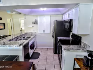 Photo #3: 6861488 Listing