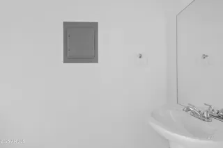 Photo #3: 6861585 Listing