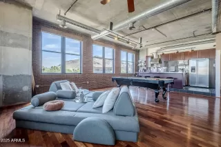 Photo #4: 6861820 Listing 