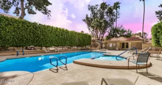 Photo #4: 6862295 Listing