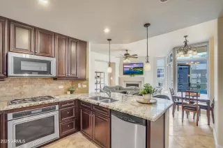 Photo #2: 6862422 Listing 