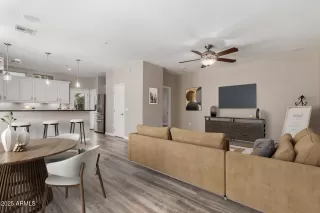 Photo #4: 6862563 Listing 