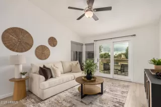 Photo #2: 6862805 Listing