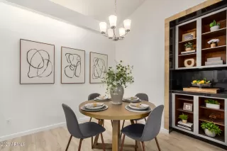 Photo #5: 6862805 Listing