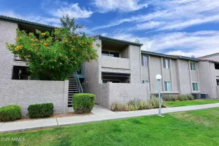 Photo #2: 6862888 Listing 