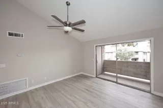 Photo #4: 6862888 Listing 