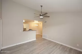 Photo #6: 6862888 Listing 