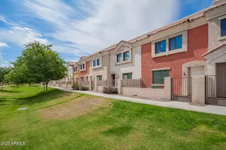 Photo #3: 6863457 Listing