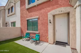 Photo #4: 6863457 Listing