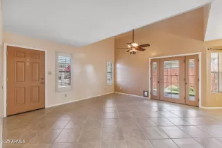 Photo #3: 6863734 Listing