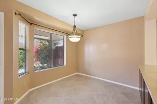 Photo #5: 6863734 Listing