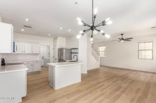 Photo #1: 6863992 Listing