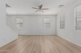 Photo #3: 6863992 Listing