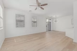 Photo #5: 6863992 Listing