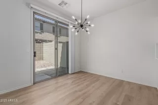 Photo #6: 6863992 Listing