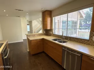 Photo #4: 6864010 Listing 