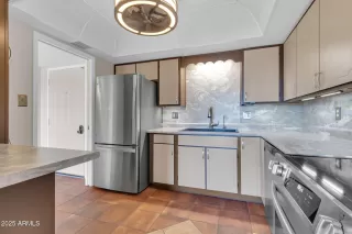 Photo #1: 6864082 Listing