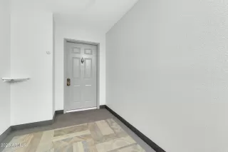 Photo #4: 6864082 Listing