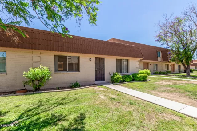 MLS: 6864431 Condo For Sale