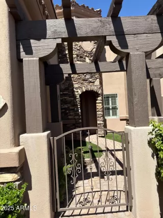 Photo #5: 6864580 Listing 