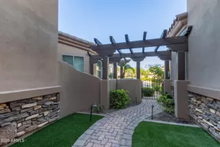 Photo #6: 6864580 Listing 