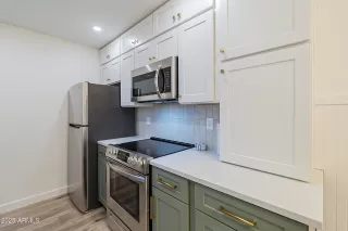 Photo #5: 6865013 Listing