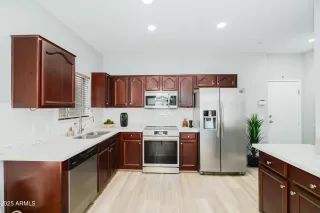 Photo #1: 6865405 Listing