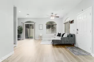 Photo #2: 6865405 Listing