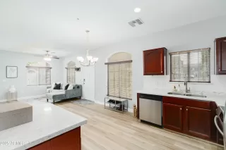 Photo #5: 6865405 Listing