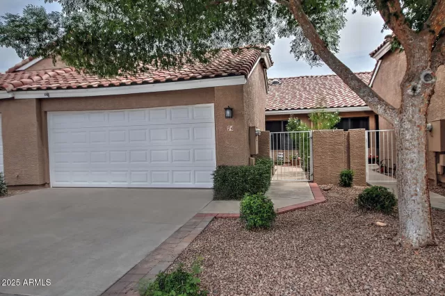 MLS: 6865555 Condo For Sale