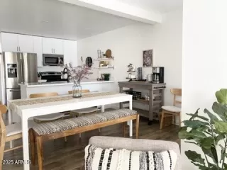 Photo #5: 6865913 Listing 