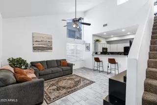 Photo #2: 6865955 Listing 