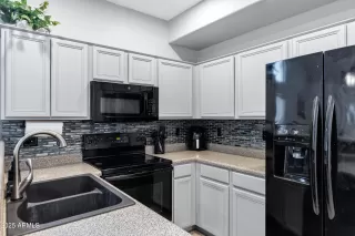 Photo #6: 6865955 Listing 