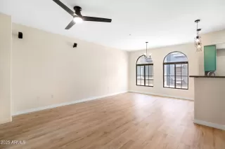 Photo #3: 6866077 Listing