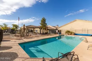 Photo #6: 6866175 Listing 