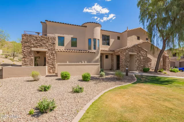 MLS: 6866388 Condo For Sale