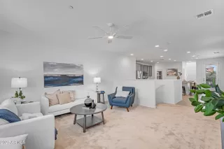 Photo #6: 6866501 Listing 