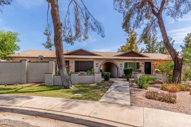 MLS: 6866561 Condo For Sale