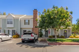 Photo #1: 6866643 Listing 