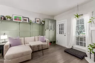 Photo #6: 6866643 Listing 