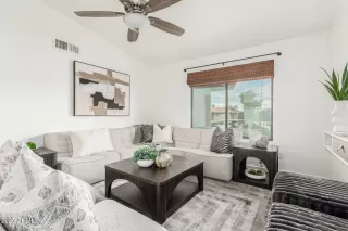 Photo #2: 6866669 Listing