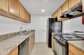 Photo #5: 6866866 Listing 