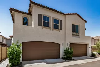 Photo #1: 6867247 Listing