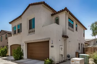 Photo #2: 6867247 Listing