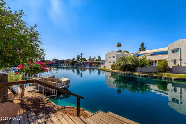 MLS: 6867684 Condo For Sale