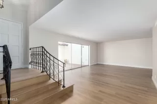 Photo #6: 6867684 Listing 