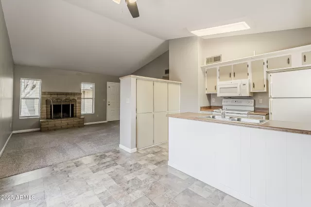 MLS: 6867753 Condo For Sale