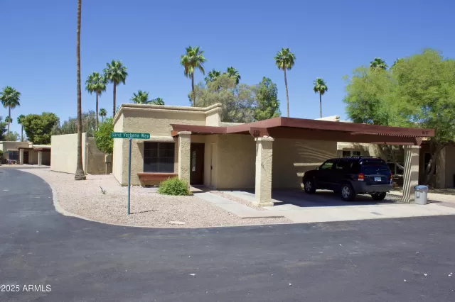 MLS: 6867911 Condo For Sale