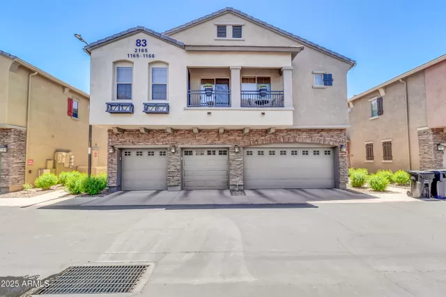 MLS: 6867943 Condo For Sale